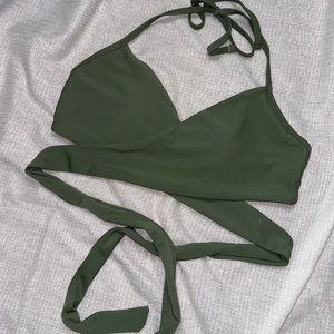 AERIE | medium | green swim top 💚